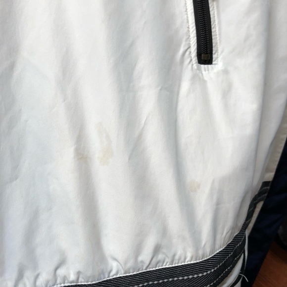 SOLD-Vintage Nike Windbreaker - Picture 6 of 7